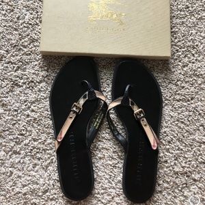 Burberry flip flops 🚨AUTHENTIC🚨